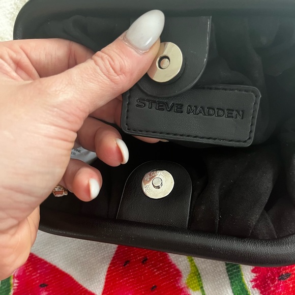 Steve Madden crossbody Brand new never used - Picture 7 of 9